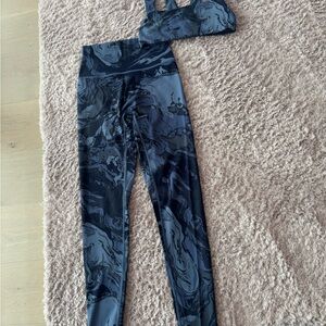 Aerie Blue Swirl Leggings